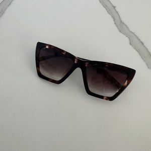 NEW! Hawkers X Revolve Sunglasses